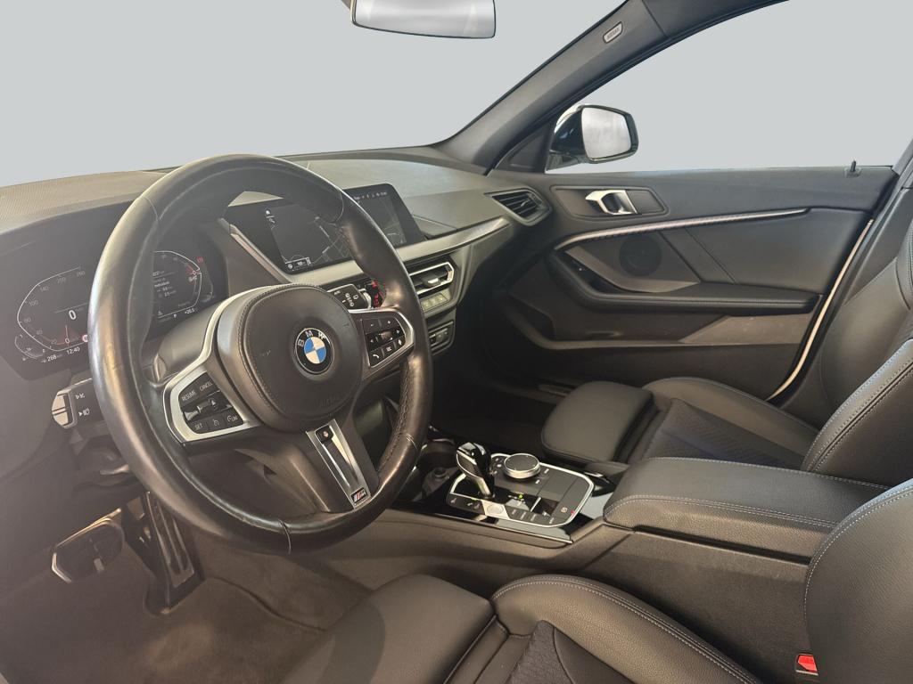 BMW 118 2023 г. Белый, пробег 38236 км