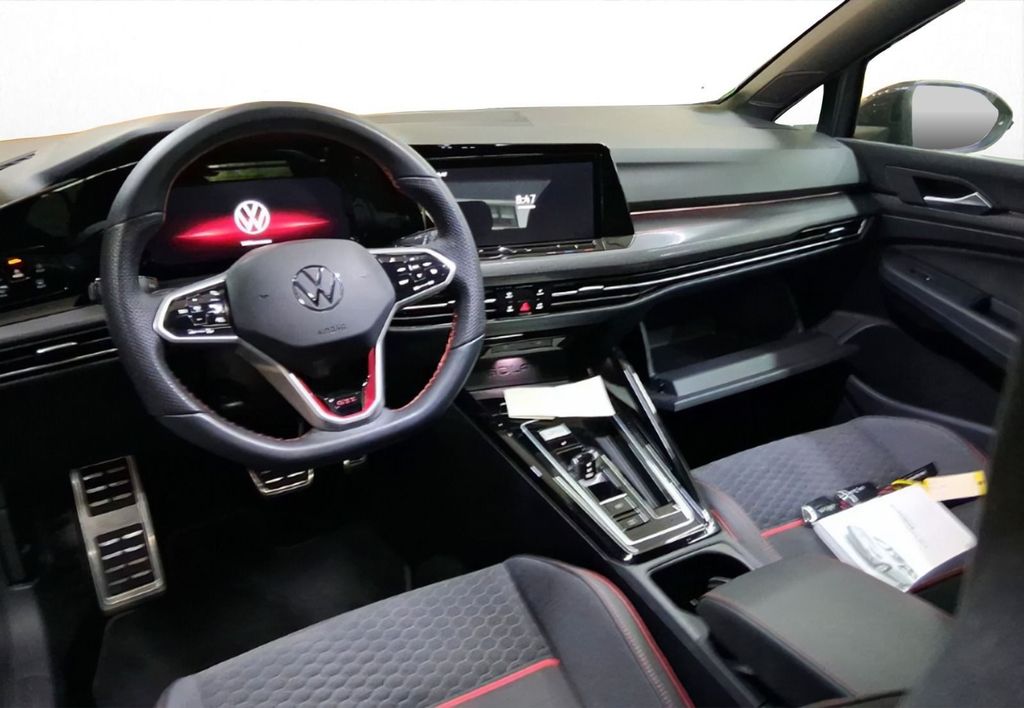 Volkswagen Golf 2023 г. Серый, пробег 25285 км