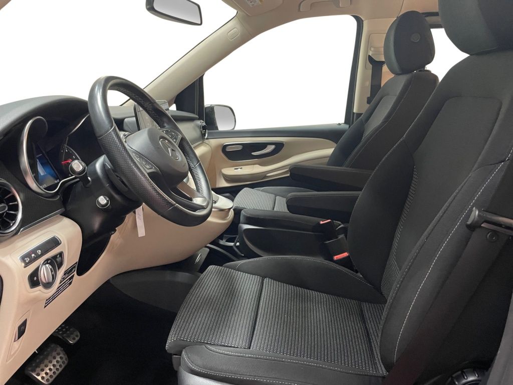 Mercedes-Benz V 250 2023 г. Чёрный, пробег 59000 км