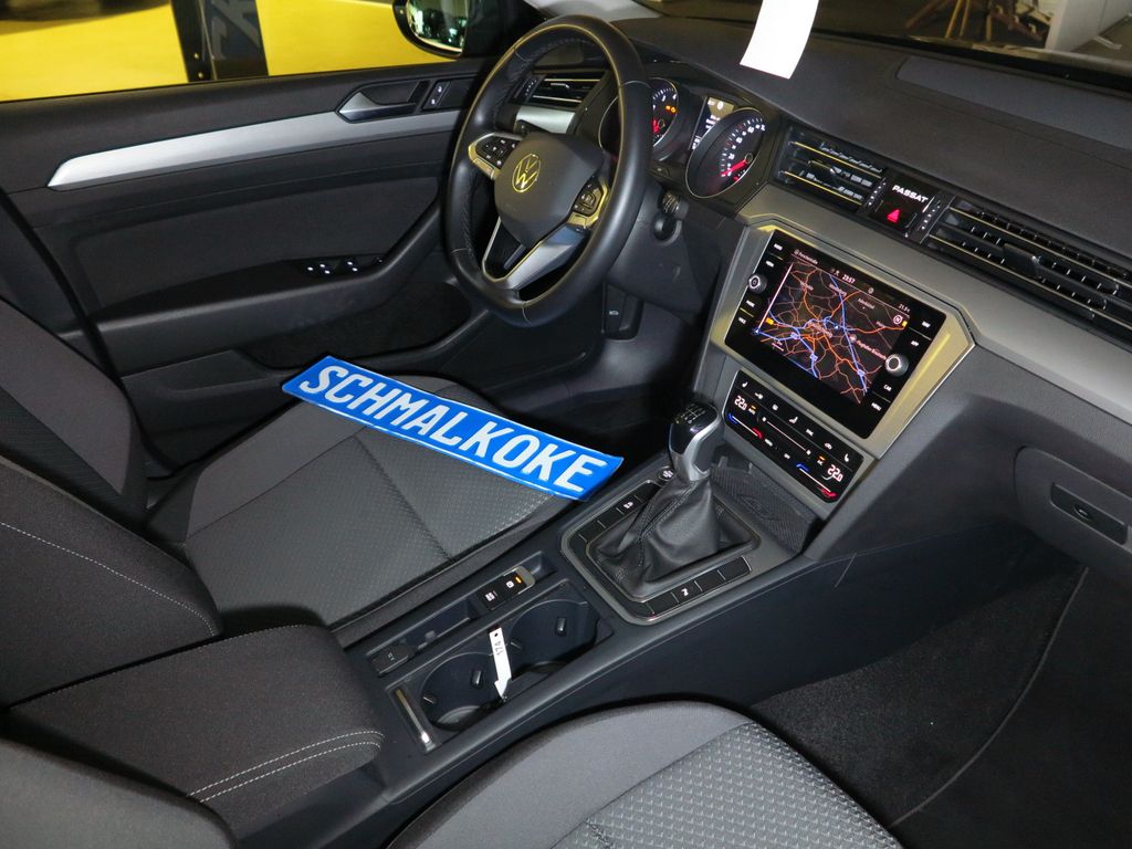 Volkswagen PASSAT VARIANT 2023 г. Серый, пробег 58800 км