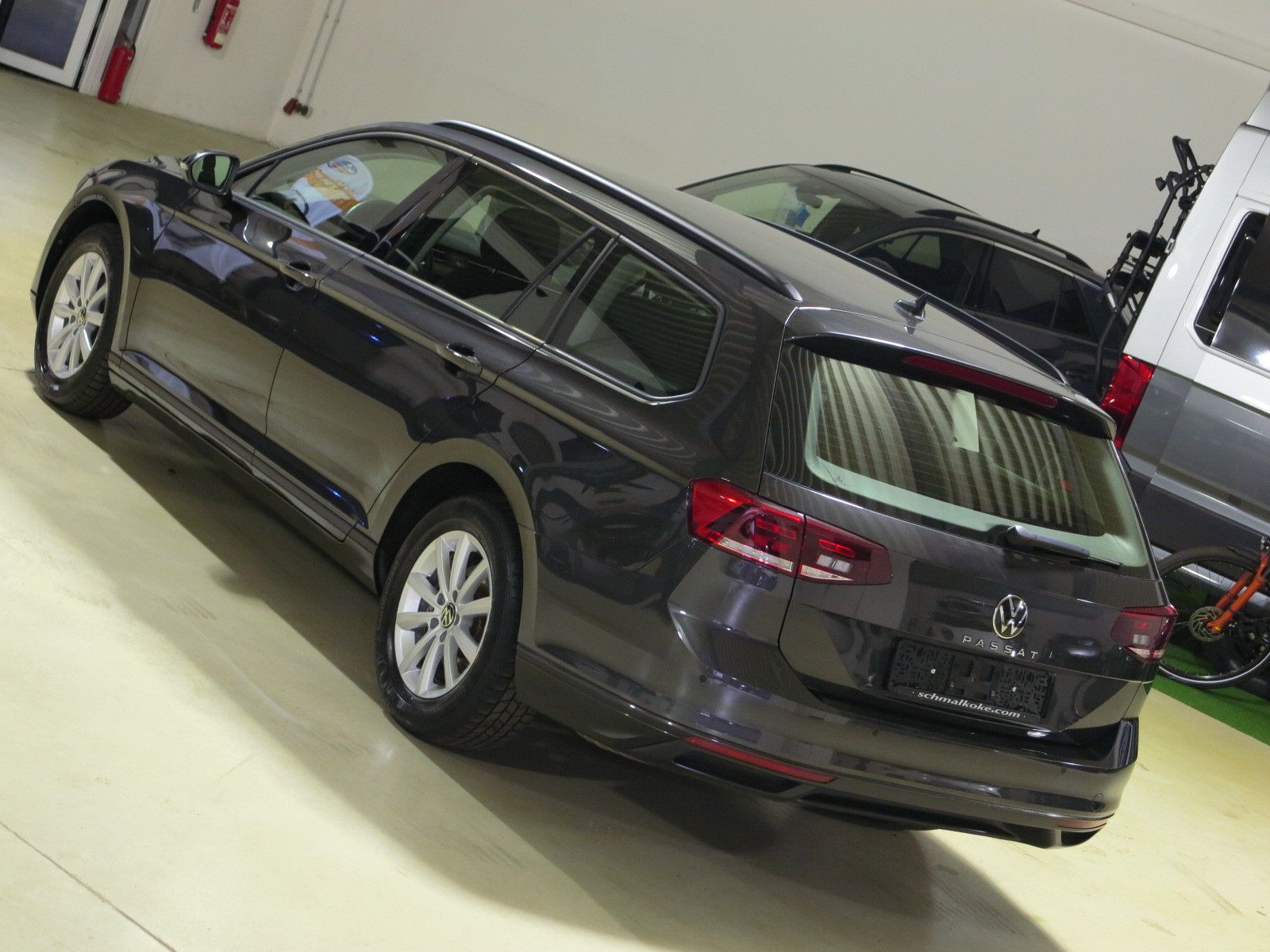 Volkswagen PASSAT VARIANT 2023 г. Серый, пробег 58800 км