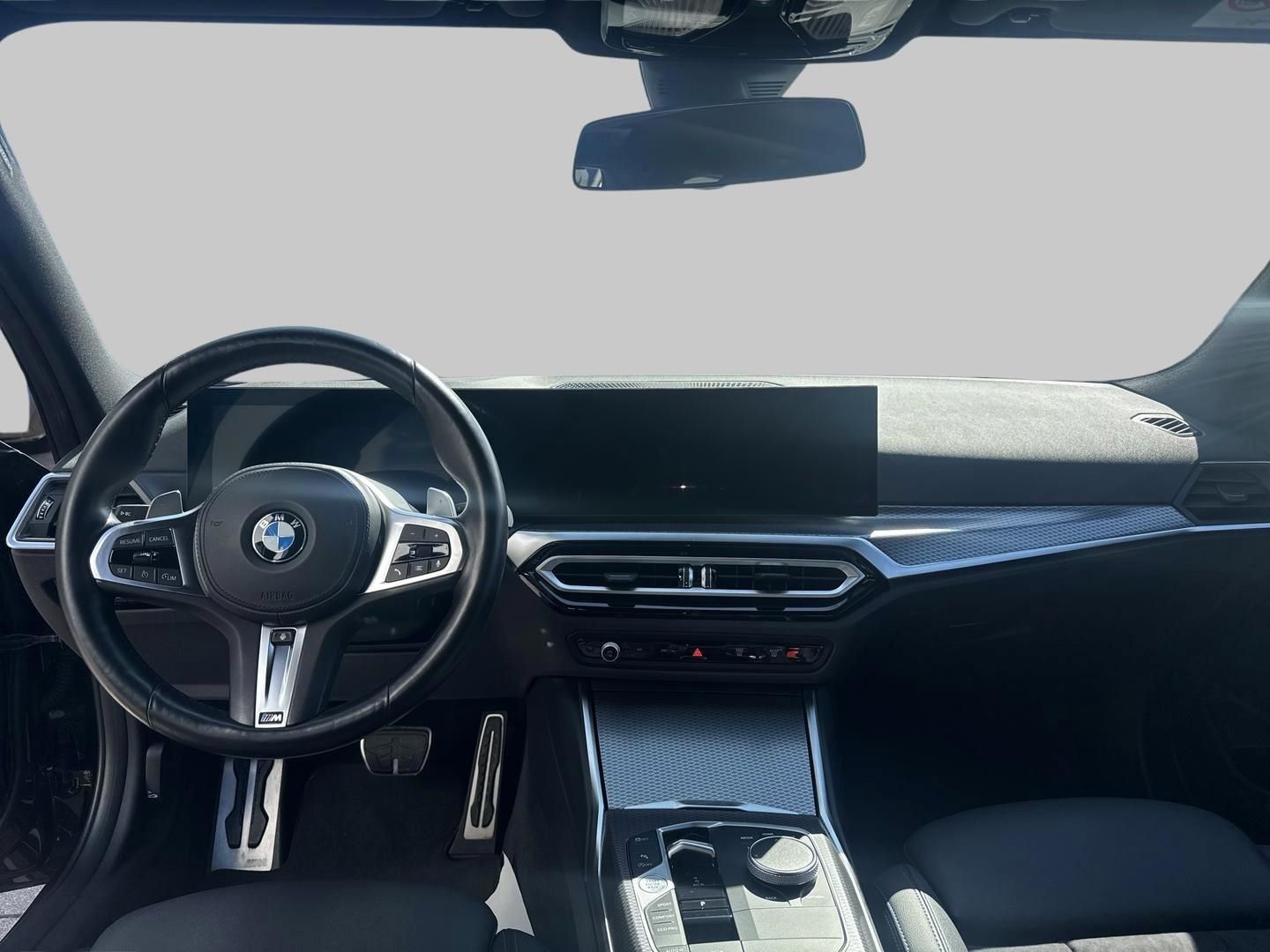 BMW 320 2023 г. Чёрный, пробег 49073 км