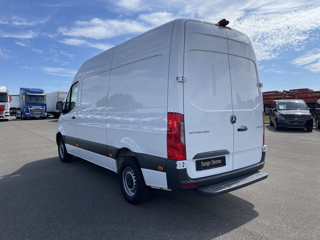 Mercedes-Benz SPRINTER 2025 г. Белый, пробег 48466 км