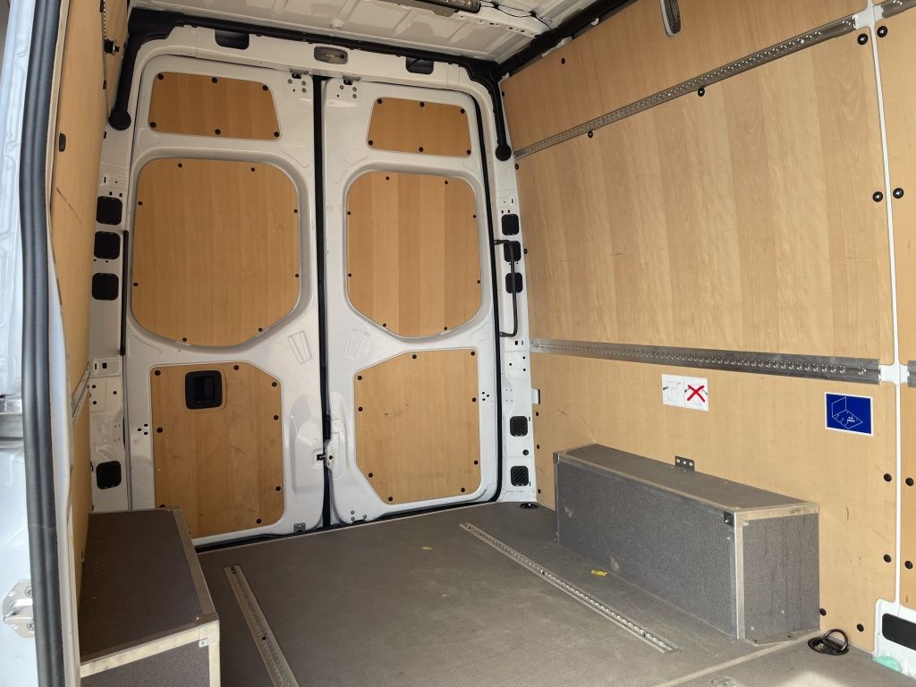 Mercedes-Benz SPRINTER 2025 г. Белый, пробег 48466 км