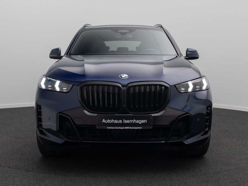 BMW X5 2024 г. Синий, пробег 56363 км