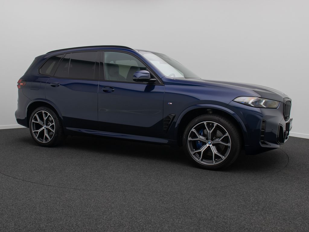 BMW X5 2024 г. Синий, пробег 56363 км