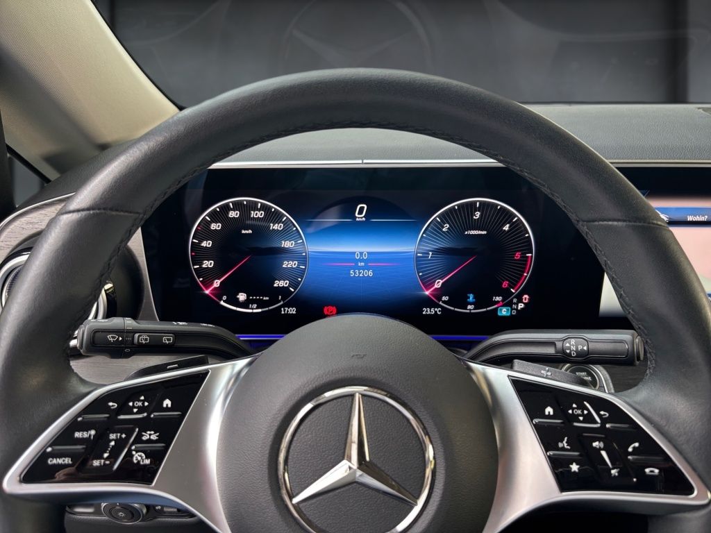 Mercedes-Benz V 300 2025 г. Чёрный, пробег 53192 км