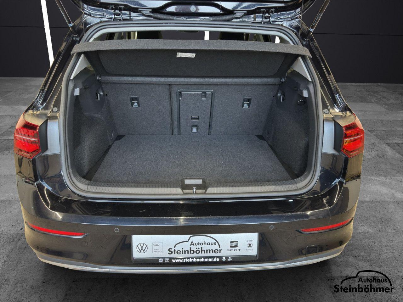 Volkswagen Golf 2023 г. Чёрный, пробег 54 км