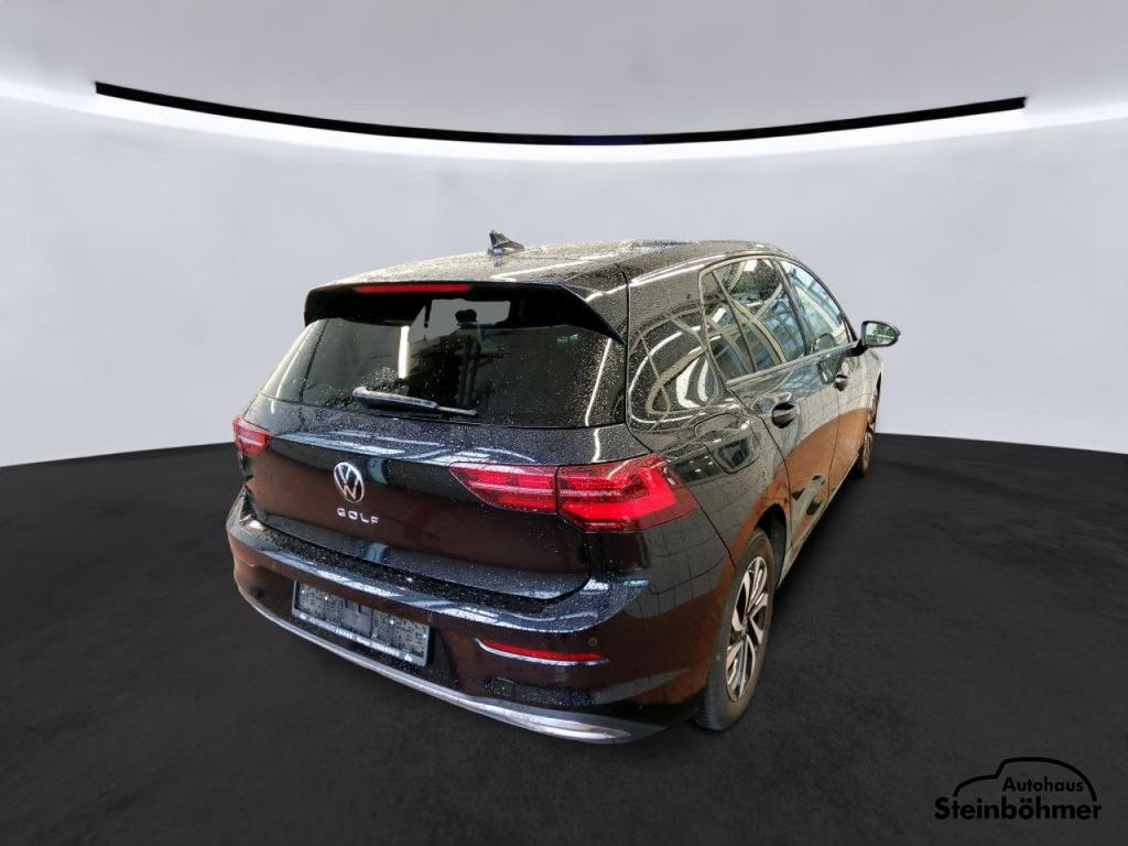 Volkswagen Golf 2023 г. Чёрный, пробег 54 км