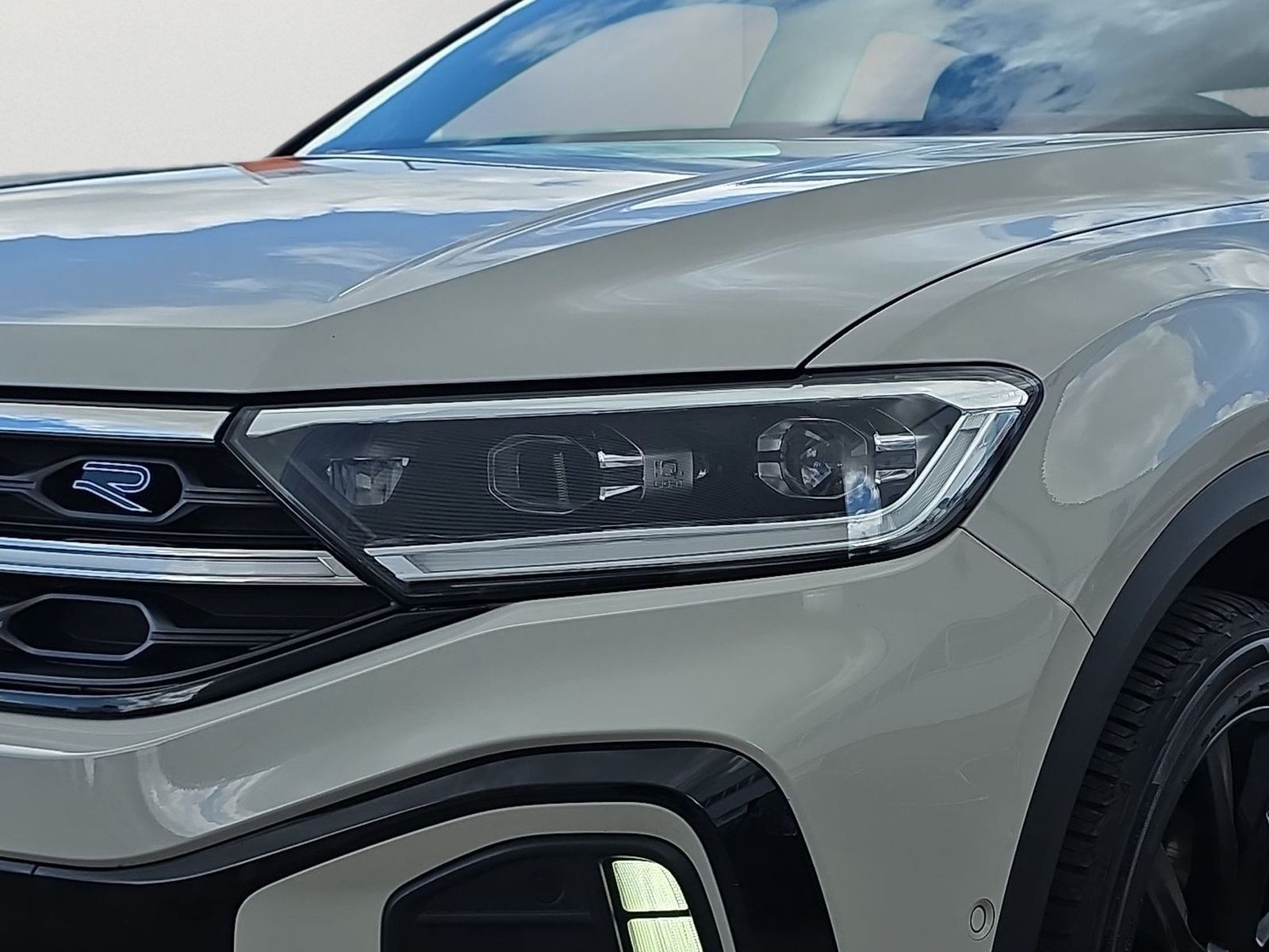 Volkswagen T-Roc 2023 г. Серый, пробег 35430 км