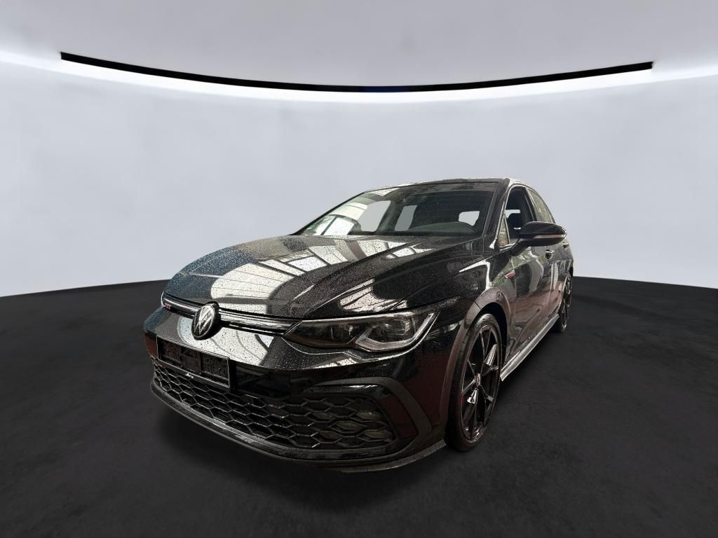 Volkswagen Golf 2024 г. Чёрный, пробег 22105 км