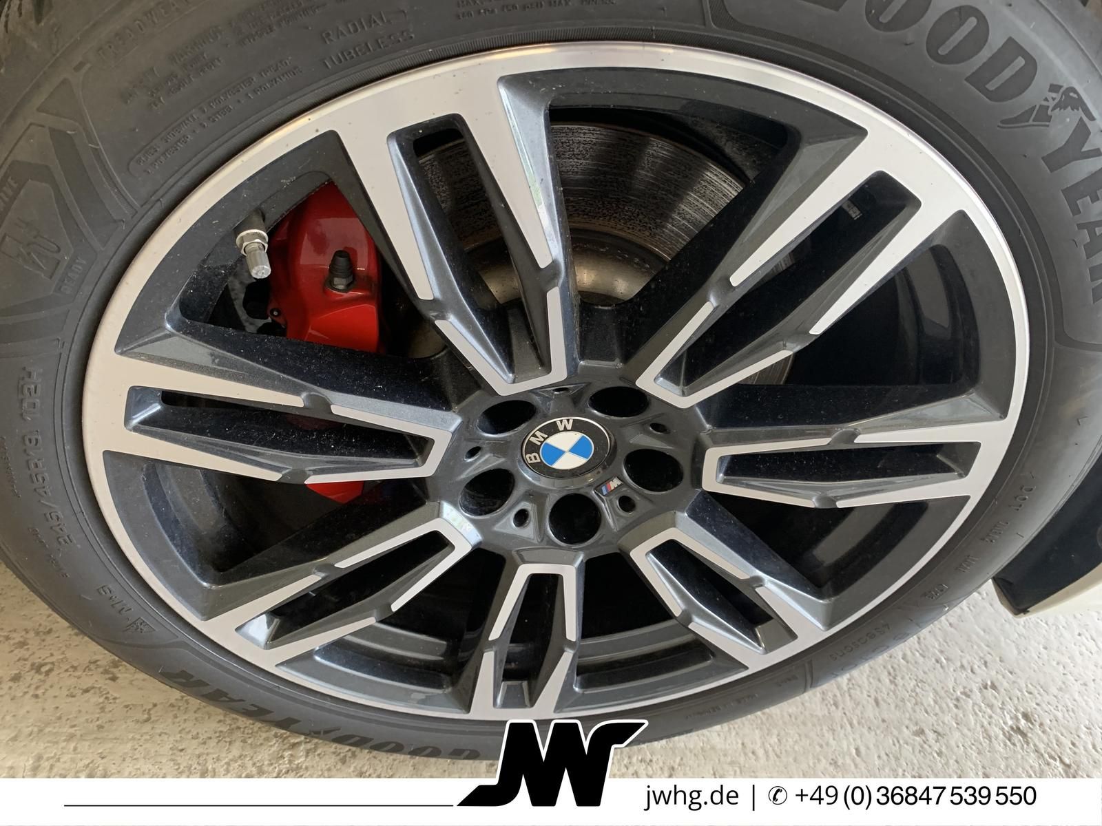 BMW 520 2024 г. Белый, пробег 41800 км