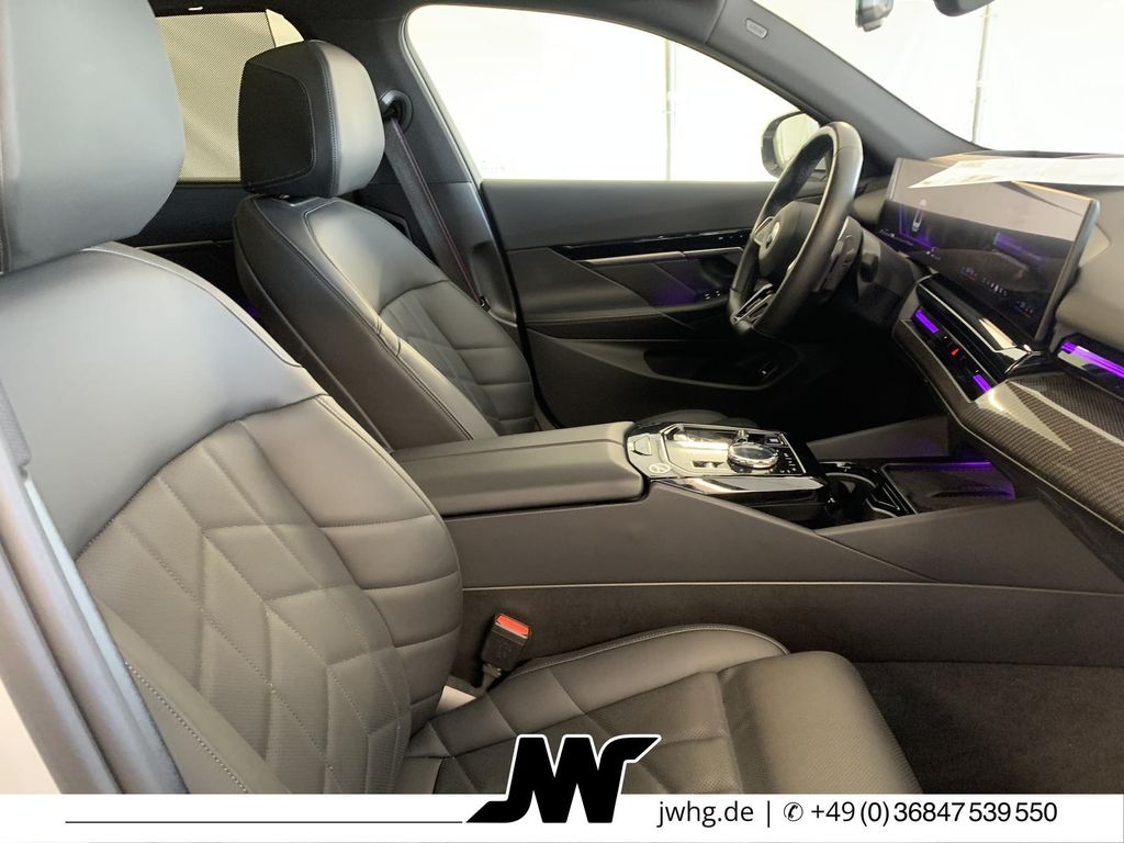 BMW 520 2024 г. Белый, пробег 41800 км