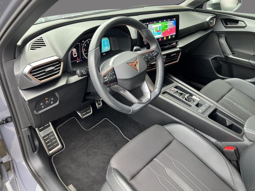 Cupra Leon 2023 г. Серый, пробег 32950 км