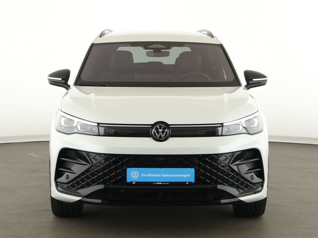 Volkswagen Tiguan 2026 г. Белый, пробег 11350 км