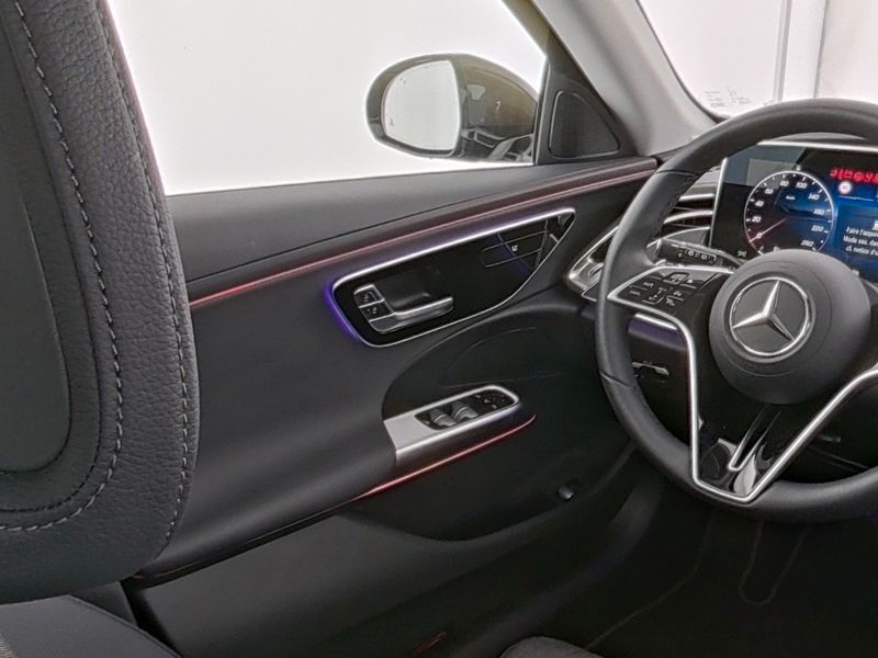 Mercedes-Benz E 220 2025 г. Серый, пробег 19056 км