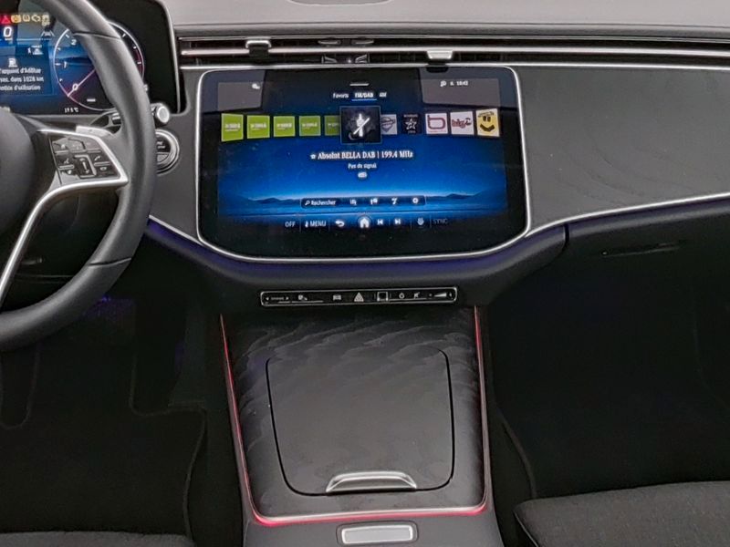 Mercedes-Benz E 220 2025 г. Серый, пробег 19056 км
