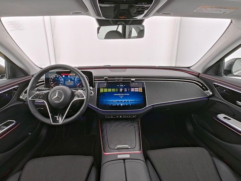 Mercedes-Benz E 220 2025 г. Серый, пробег 19056 км
