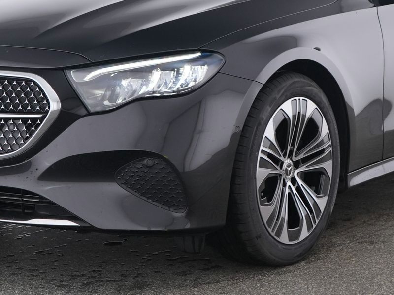 Mercedes-Benz E 220 2025 г. Серый, пробег 19056 км