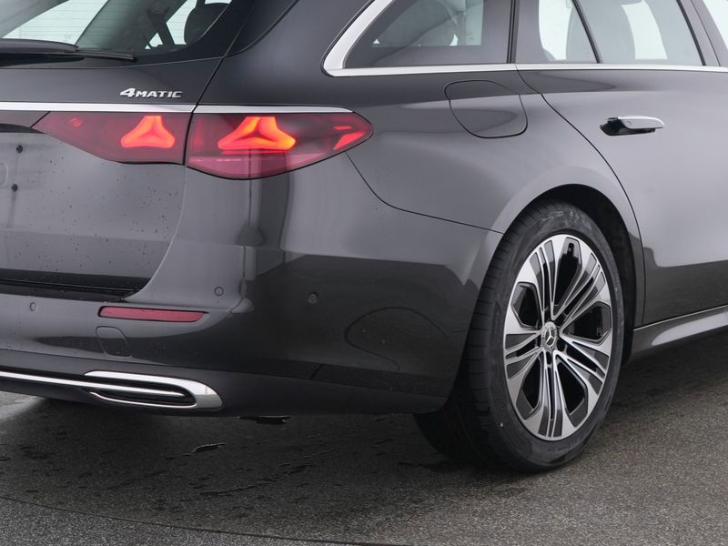 Mercedes-Benz E 220 2025 г. Серый, пробег 19056 км