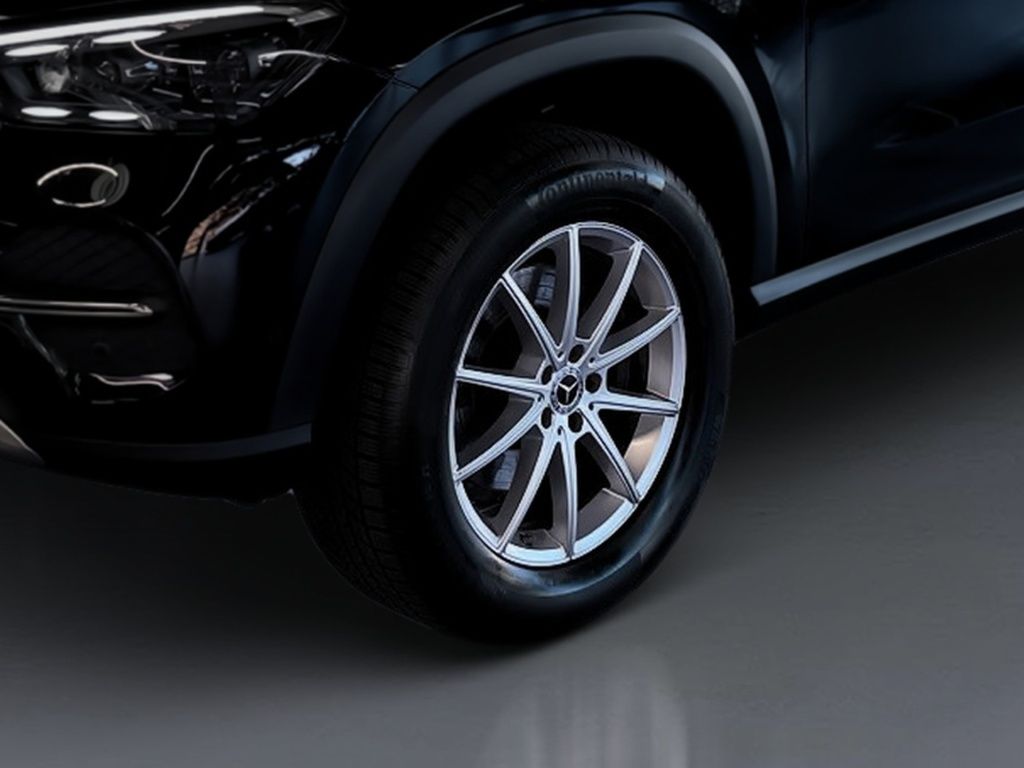 Mercedes-Benz GLE 300 2024 г. Чёрный, пробег 30364 км
