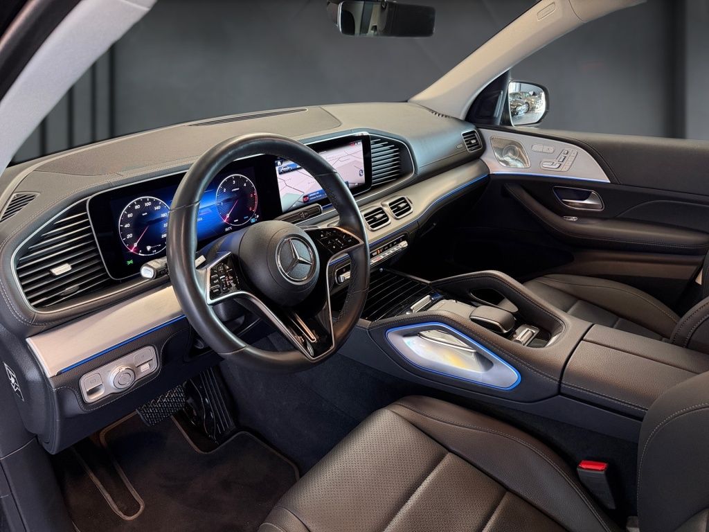 Mercedes-Benz GLE 300 2024 г. Чёрный, пробег 30364 км
