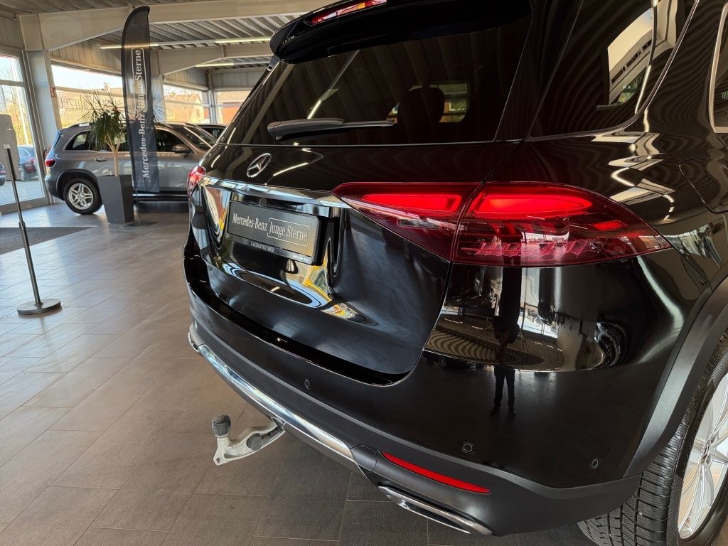 Mercedes-Benz GLE 300 2024 г. Чёрный, пробег 30364 км