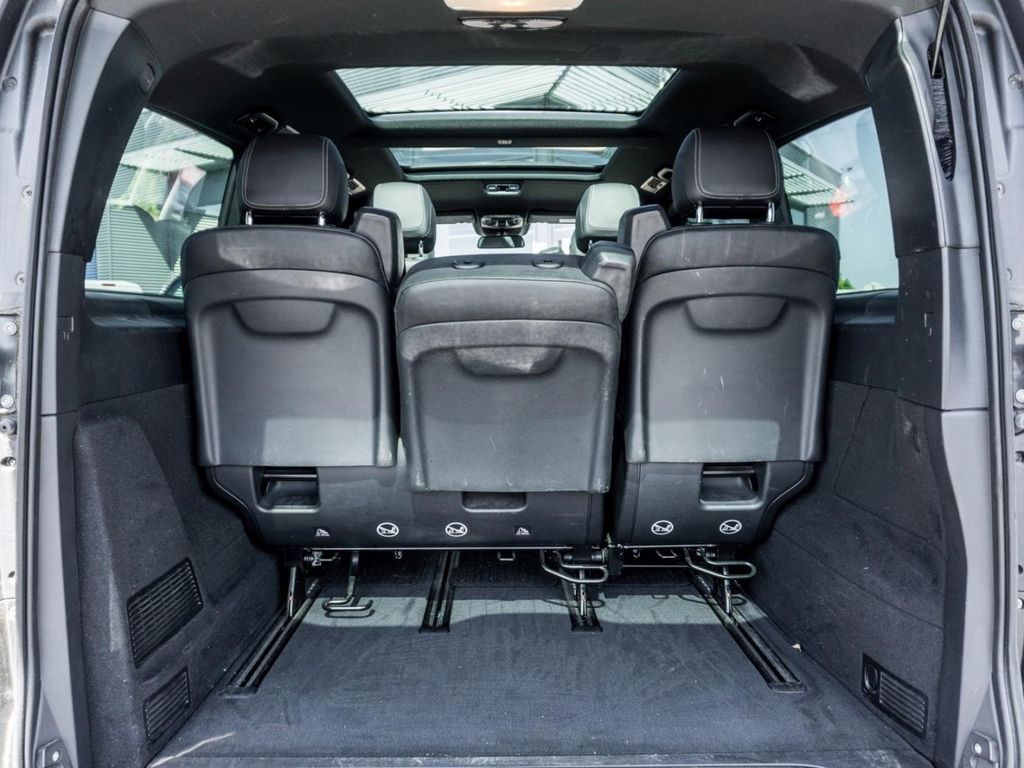 Mercedes-Benz V 300 2022 г. Чёрный, пробег 45200 км