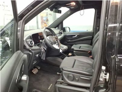 Mercedes-Benz V 300 2024 г. Чёрный, пробег 28000 км