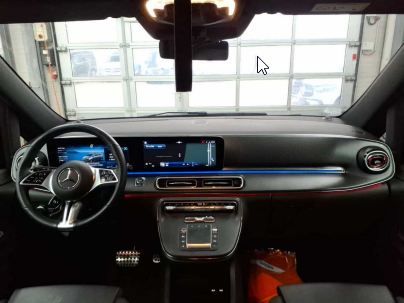 Mercedes-Benz V 300 2024 г. Чёрный, пробег 28000 км