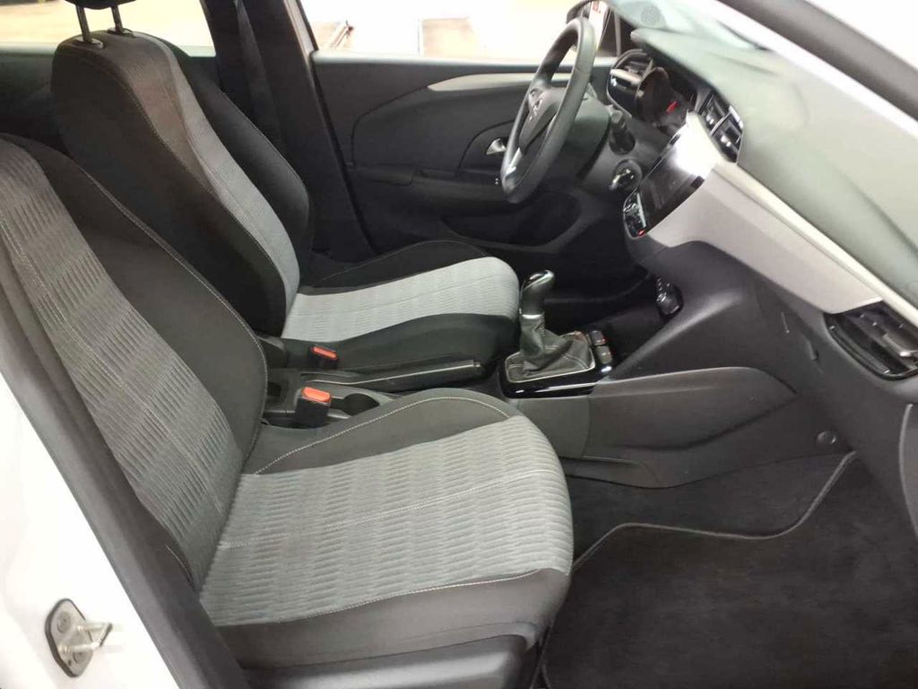 Opel Corsa 2021 г. Белый, пробег 32361 км