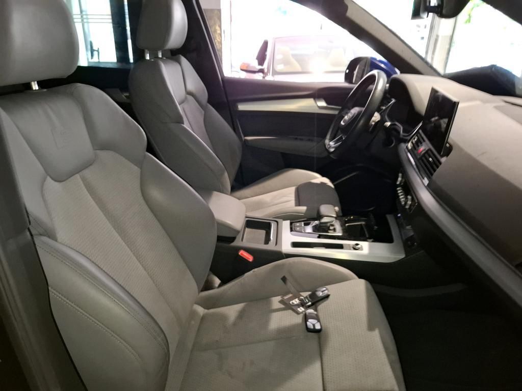 Audi Q5 2023 г. Синий, пробег 57530 км