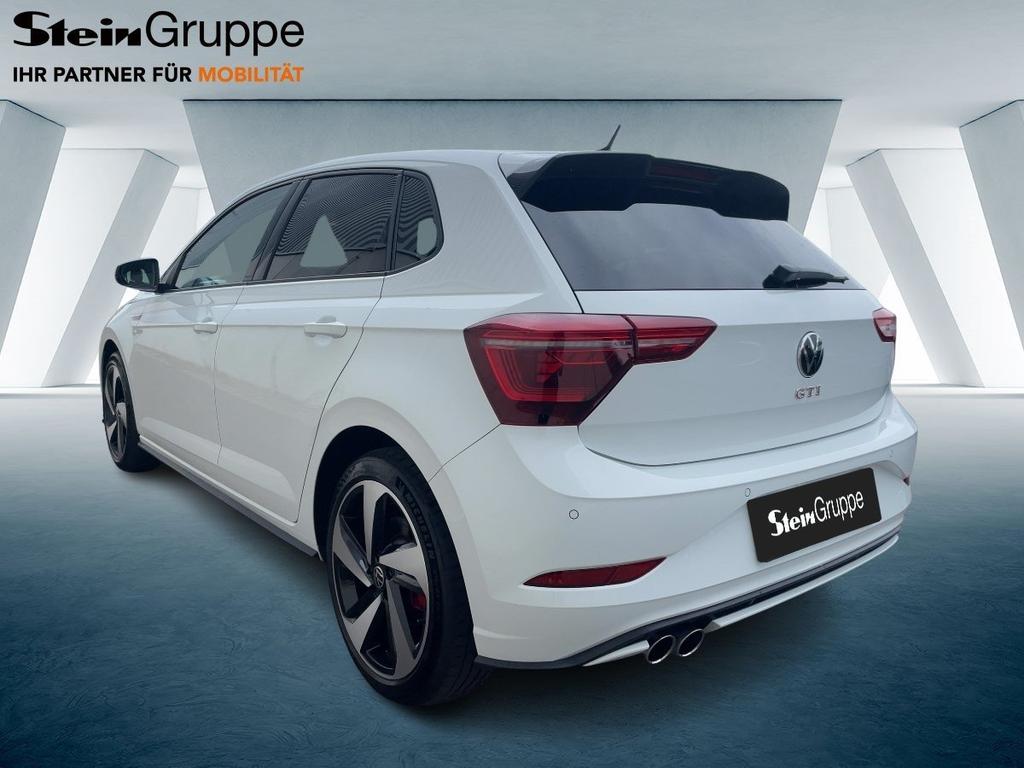 Volkswagen Polo 2024 г. Белый, пробег 24550 км