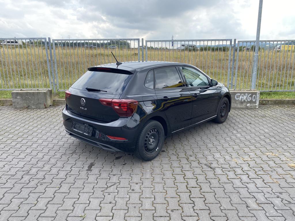 Volkswagen Polo 2023 г. Чёрный, пробег 50500 км