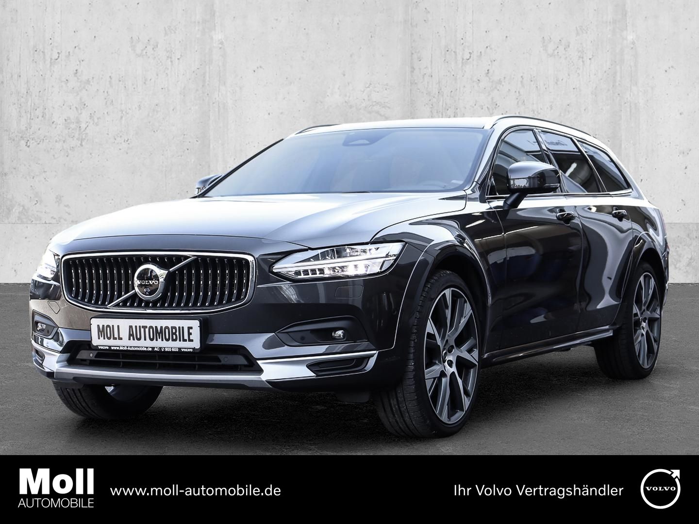Volvo V90 Cross Country 2024 г. Серый, пробег 58513 км