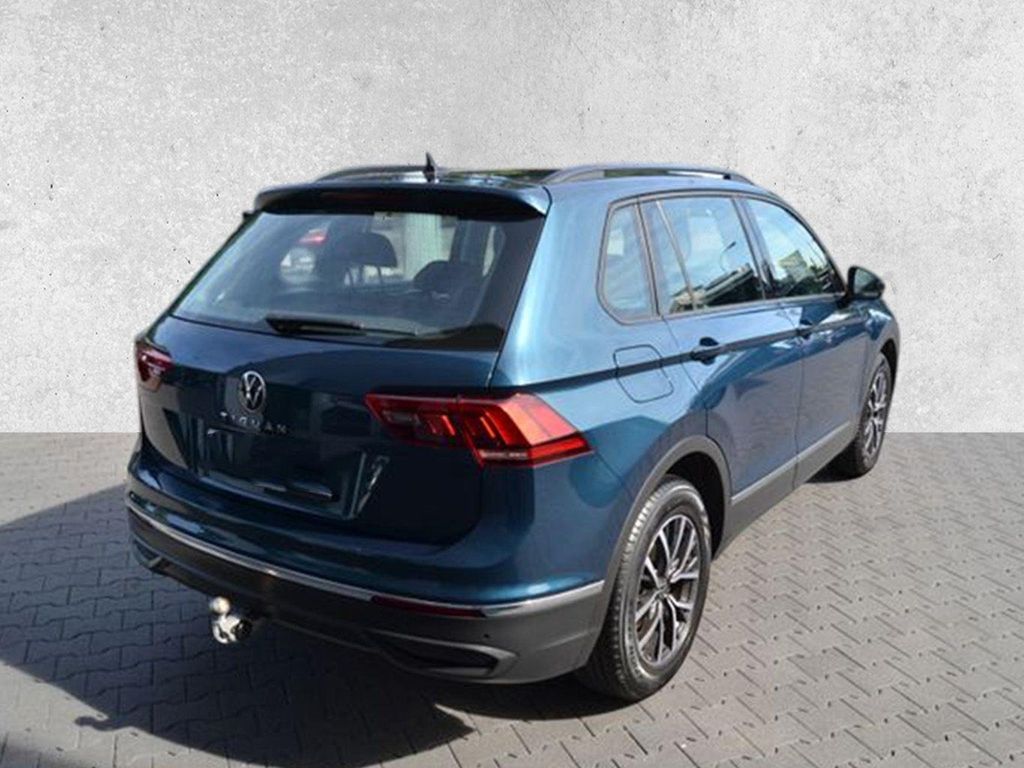 Volkswagen Tiguan 2022 г. Синий, пробег 59000 км