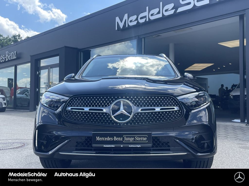 Mercedes-Benz GLC 220 2025 г. Чёрный, пробег 14040 км