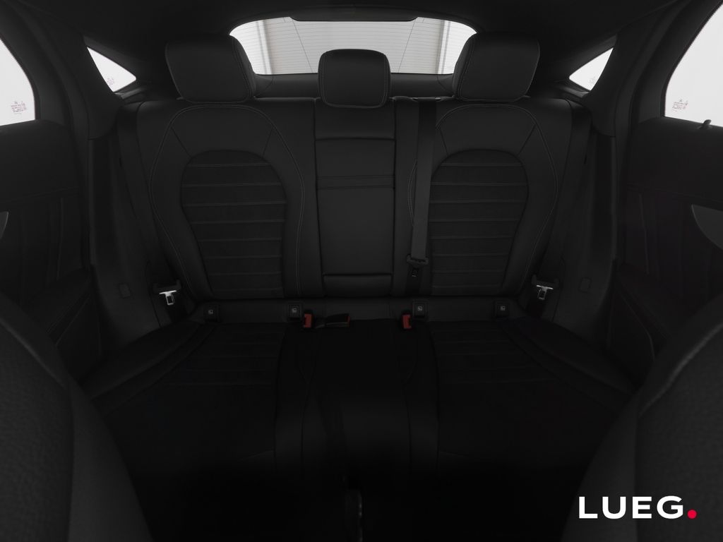 Mercedes-Benz GLC 200 2022 г. Серый, пробег 30009 км