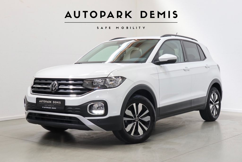 Volkswagen T-Cross 2023 г. Белый, пробег 35700 км