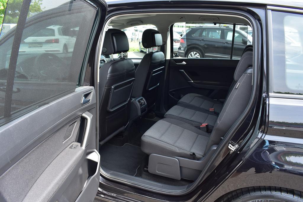 Volkswagen Touran 2025 г. Чёрный, пробег 35147 км