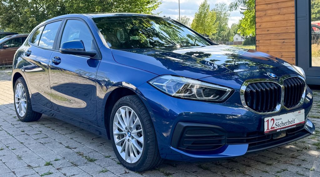BMW 120 2023 г. Синий, пробег 45900 км