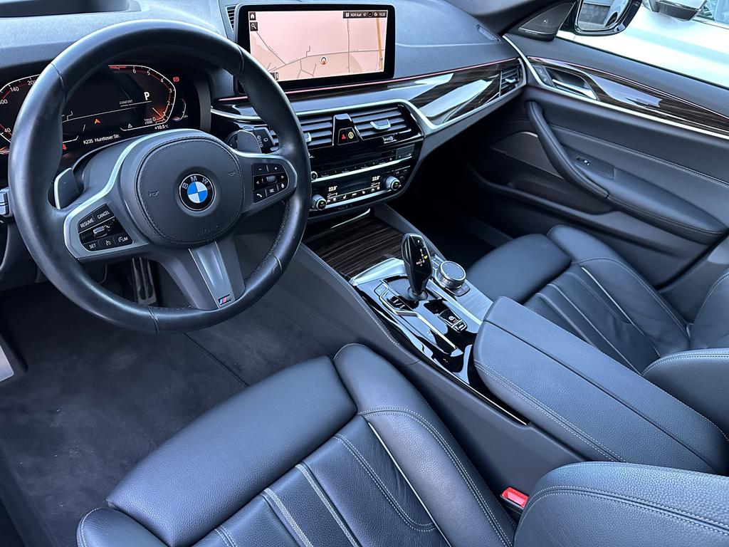 BMW 530 2022 г. Чёрный, пробег 49750 км