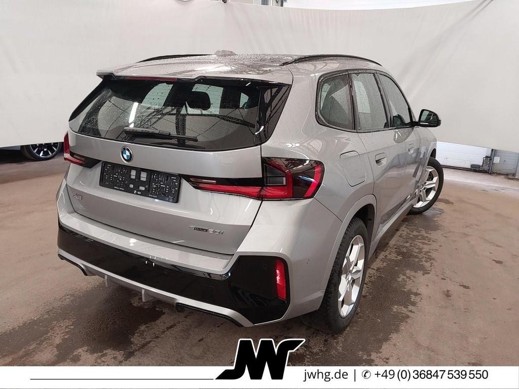 BMW X1 2024 г. Серебристый, пробег 33800 км