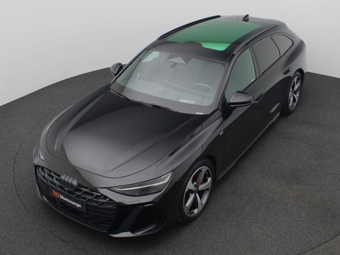 Audi A6 2025 г. Чёрный, пробег 22950 км
