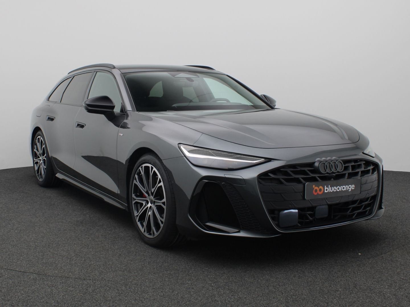 Audi A6 2025 г. Серый, пробег 21712 км