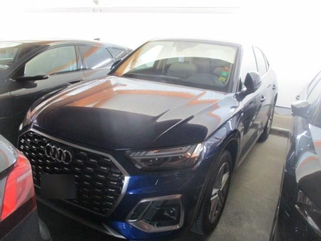 Audi Q5 2022 г. Синий, пробег 31168 км