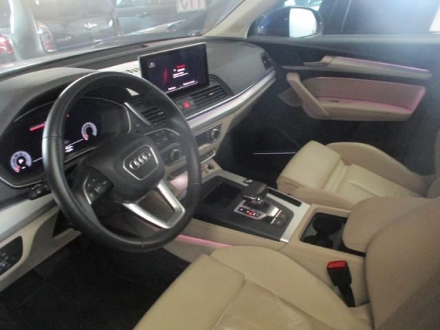 Audi Q5 2022 г. Синий, пробег 31168 км