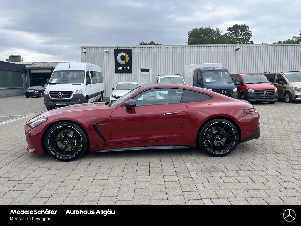 Mercedes-Benz AMG GT 2023 г. Красный, пробег 12721 км