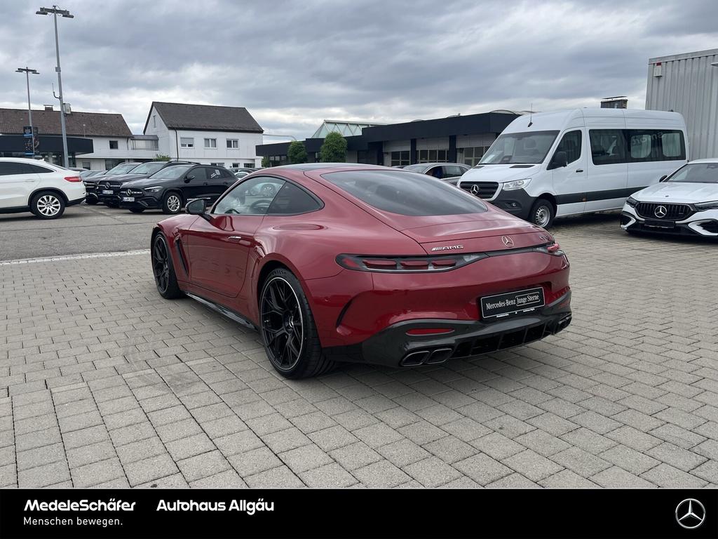 Mercedes-Benz AMG GT 2023 г. Красный, пробег 12721 км