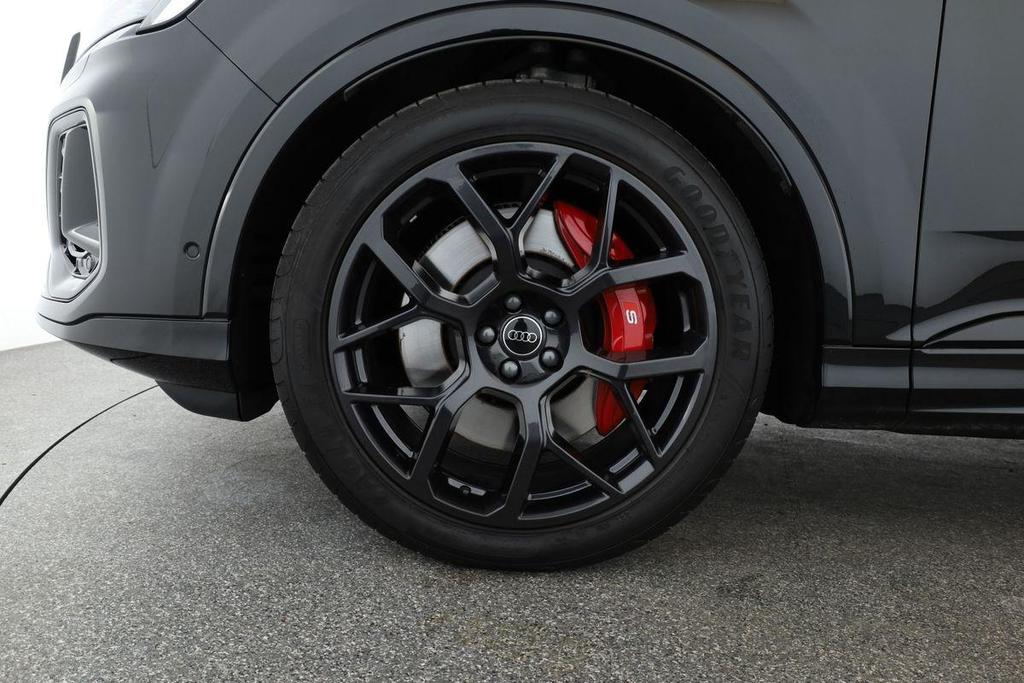 Audi SQ7 2024 г. Чёрный, пробег 36200 км